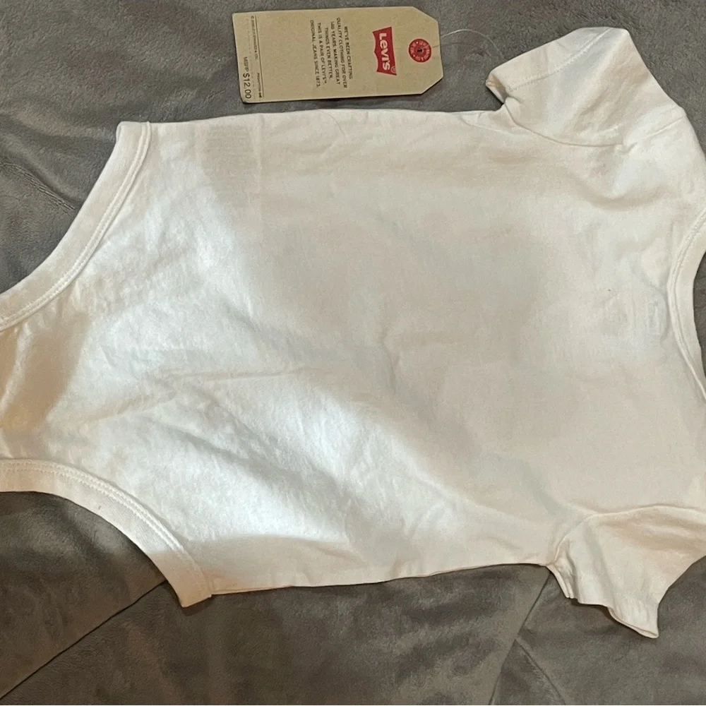 Levi's White Kids One Piece - Little Jean-ius - Picture 5 of 5